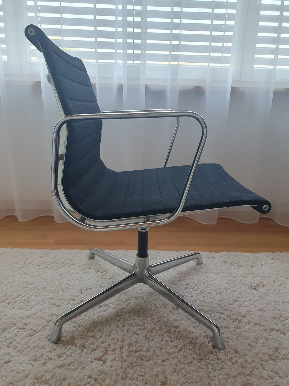 Eames Stühle: Eames 6 Bürostühle schwarz – Gebraucht aus Matzingen von Lilo1407 3