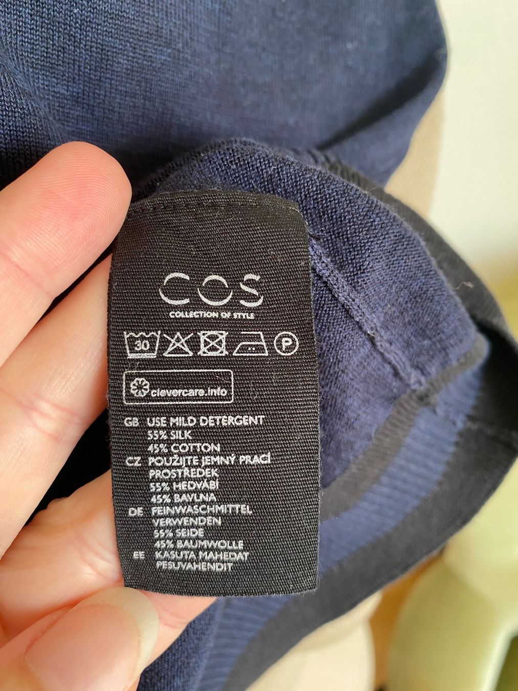 Cos Maglioni & Felpe: Pull mi-saison COS taille S – Usato da Basel venduto da Maria-Alexa 4