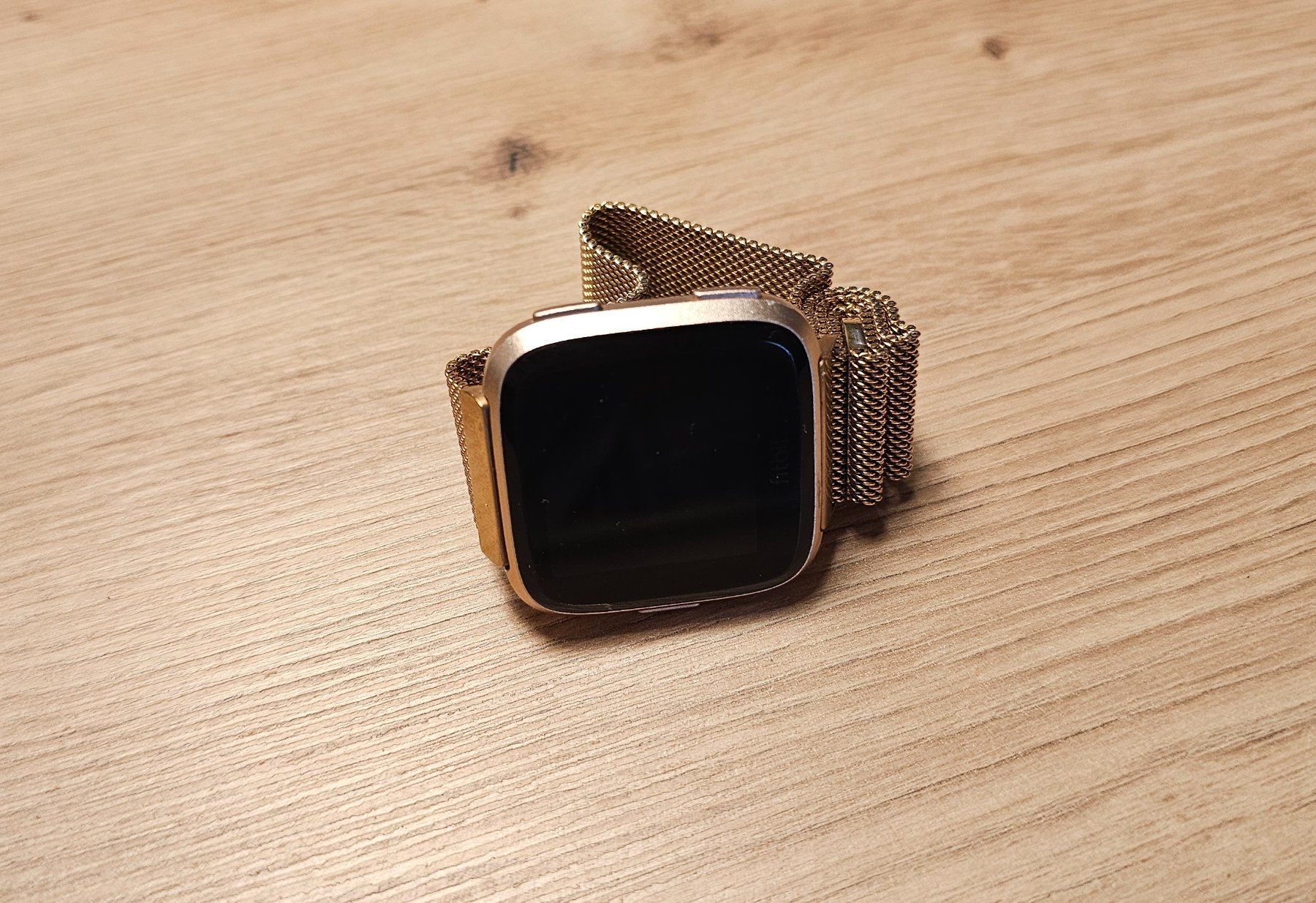 Fitbit Smartwatch: Fitbit Versa 1 Rosegold – Usato da Bellach venduto da CoR_M 4