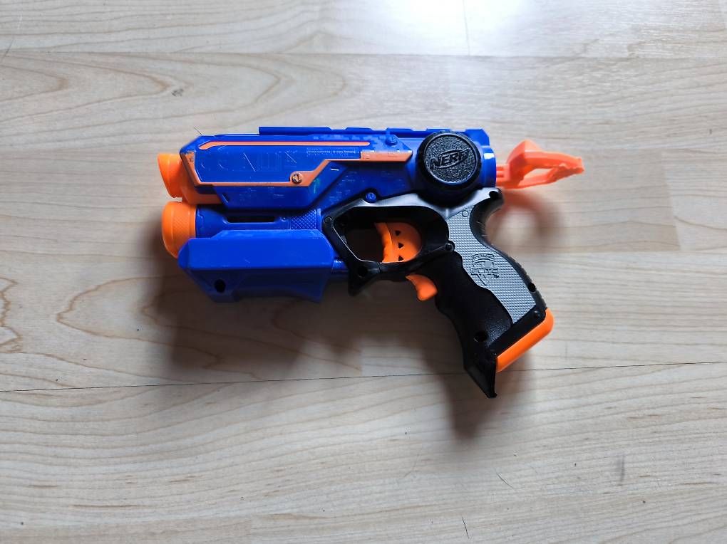 Jouets: Nerfe Firestrike Blau "Strike-Elite" – D'occasion à Ennetmoos par ben_qht5