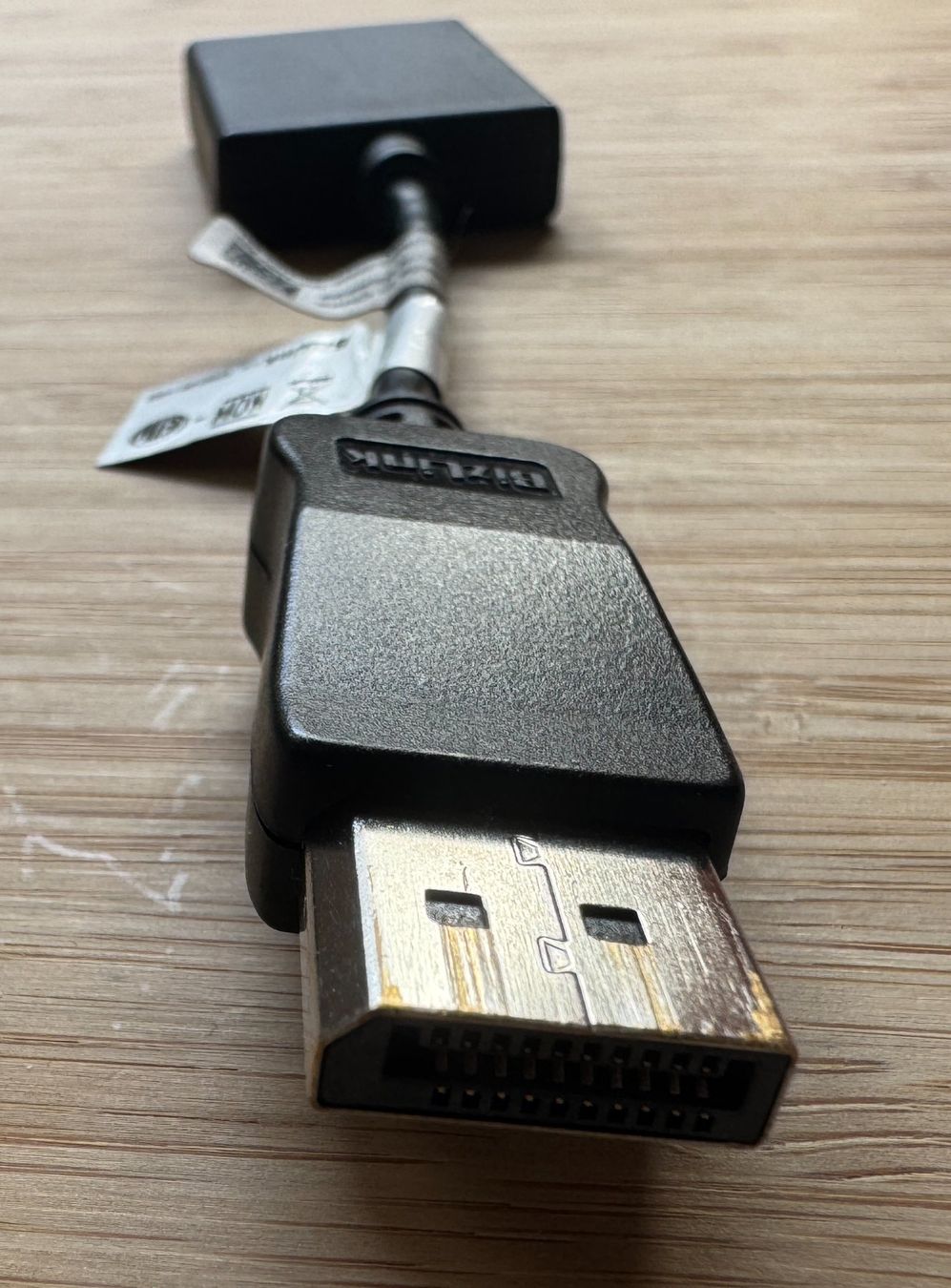 Unità & Adattatore: VGA - DisplayPort Adapter – Usato da Winterthur venduto da YaV 2