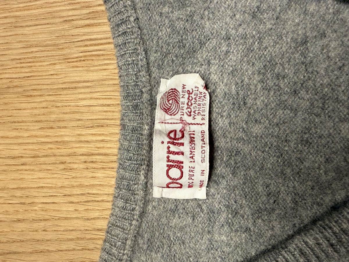Maglioni & Felpe: barrie knit 100% lambswool grey – Usato da Zug venduto da SebastianSonderegger 2