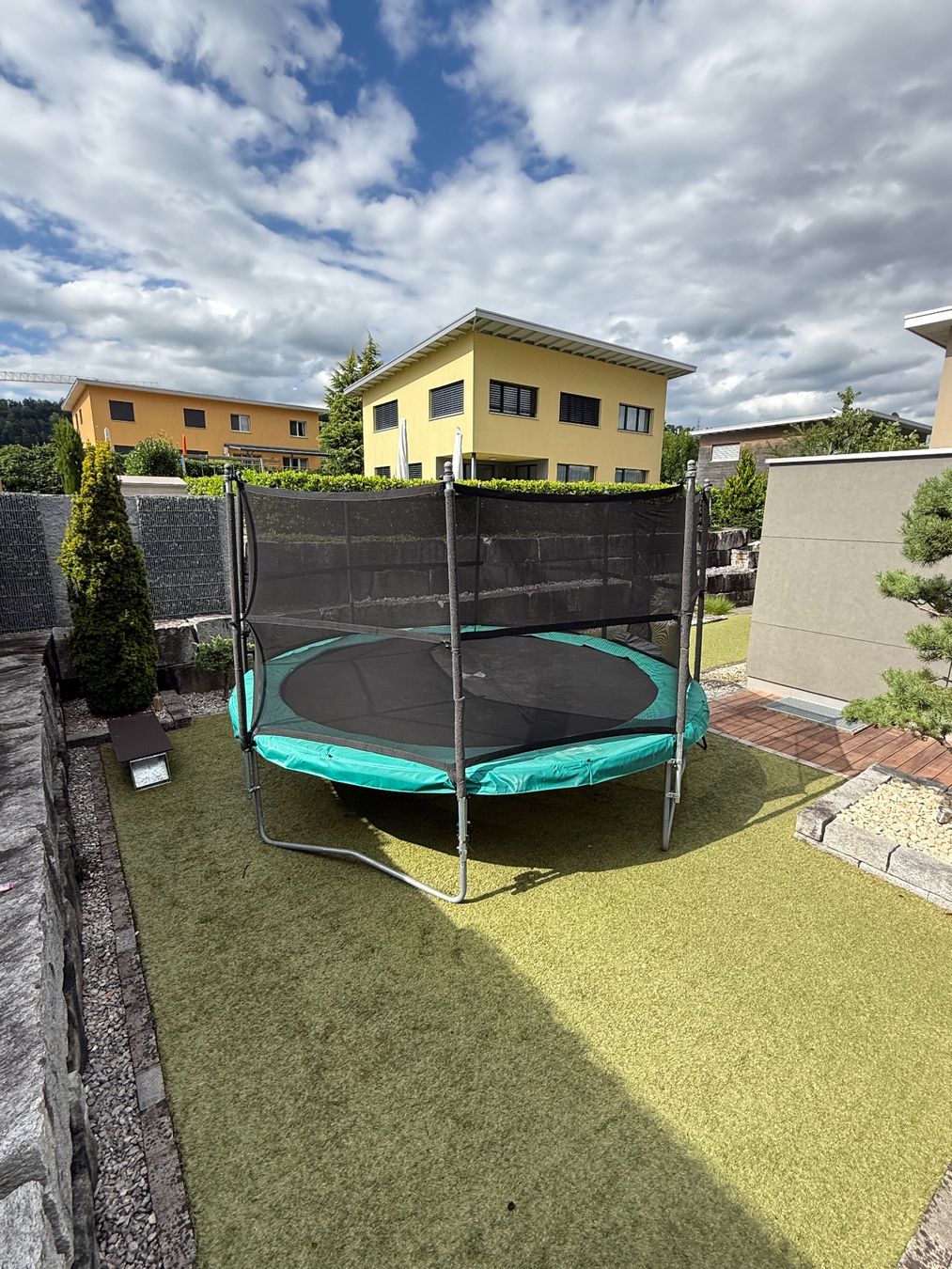 Trampolini: Berg Trampolin Durchmesser: 430cm – Usato da Eschenbach SG venduto da Starchief1956 5