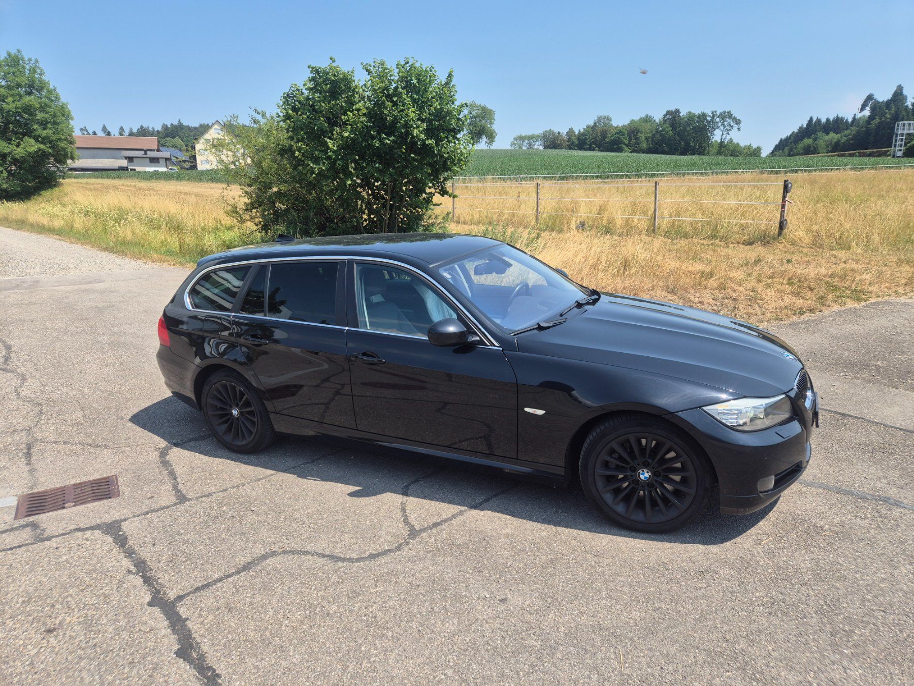 BMW Autos: BMW 330i xDrive T – Gebraucht aus Balterswil von scooby888 9