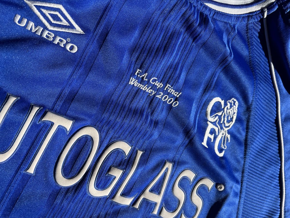 Umbro Canottiere & Pantaloni: Chrlsea jersey FA Cup Final 2000 Webley – Usato da Basel venduto da luc_8ghp 1