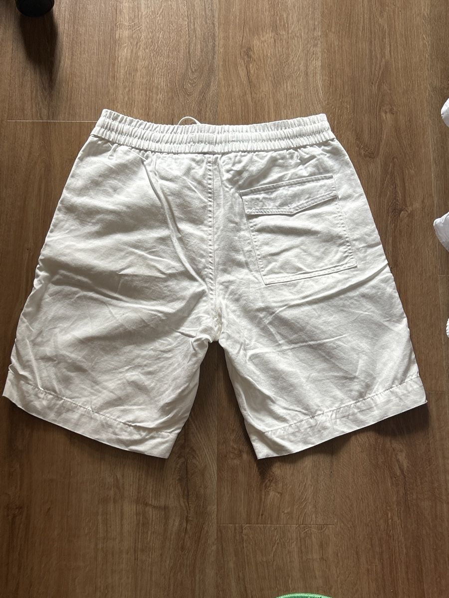 Mango Pantalons: Short blanc Mango – D'occasion à Yverdon-les-Bains par Little_M0nster 3