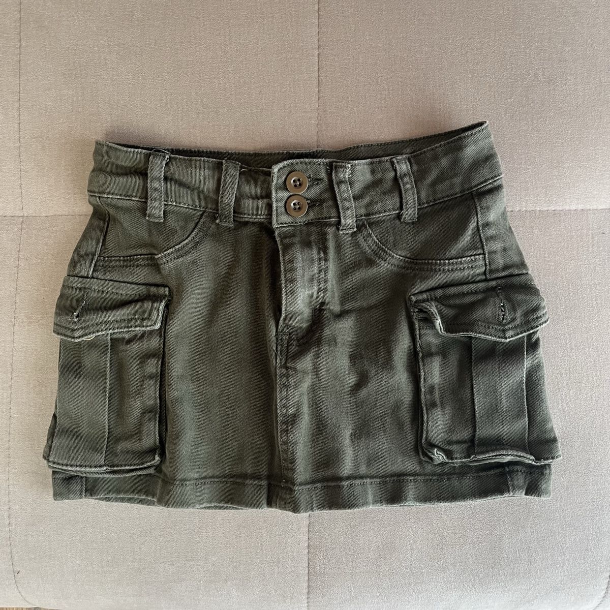 Gonne: Jeans Minirock, Armeegrün, Grösse XS – Nuovo (secondo la descrizione) da Cunter venduto da tiramisuuu_