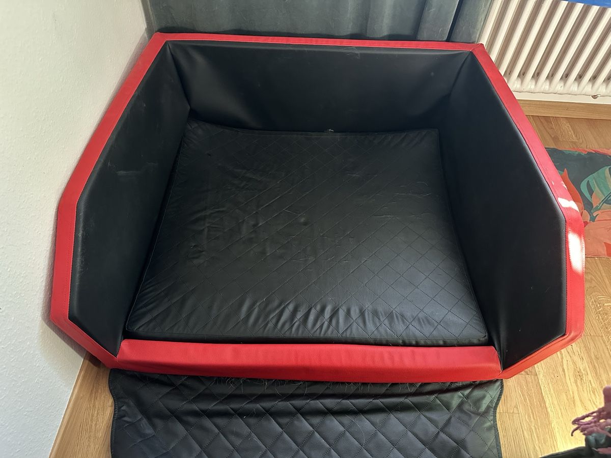 Liege- & Schlafplätze: CopcoPet Reise-Hundebett – Gebraucht aus Luzern von Purple_Rose01