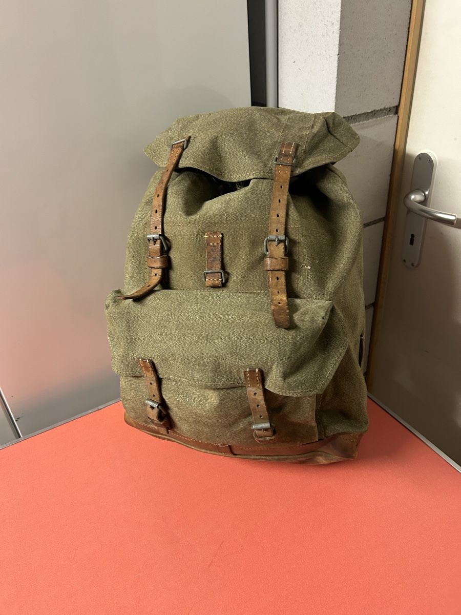 Schweizer Armee Rucksäcke: Armeerucksack, Schweizer Militär, Vintage! – Gebraucht aus Lanzenhäusern von vic63