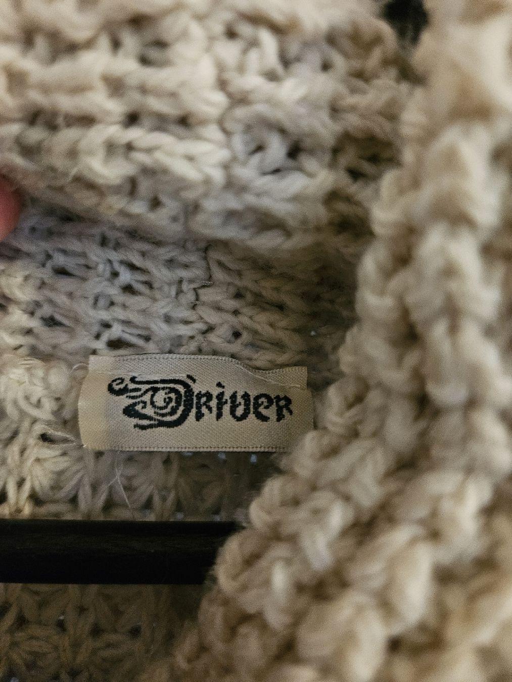 Pullover & Sweatshirts: Pull en tricot beige – Gebraucht aus Lausanne von kaltri 1