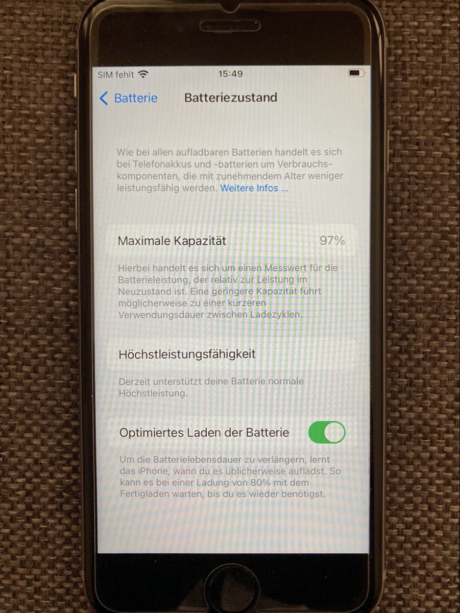Apple Telefoni cellulari / Smartphones: iPhone 6s 32GB (Akku: 97%) – Usato da Glattfelden venduto da Pedals 1