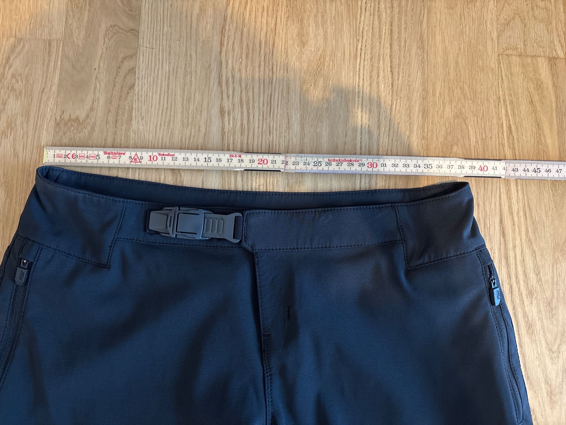 Fox Pantalons: Damen Fox Defender Bikeshorts M – Neuf (Voir description) à Rünenberg par ZwergLi100 4