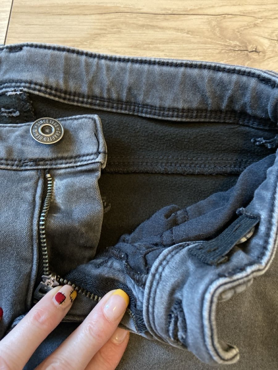 C&A Pantaloni: Jeans doublé C&A - fille 146 – Usato da Sornard (Nendaz) venduto da delezedoris 1
