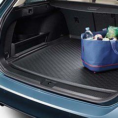 Teppiche / Matten: Gepäckraumeinlage VW Passat Variant – Neu und originalverpackt aus Schindellegi von GlobalCarTrading_AG