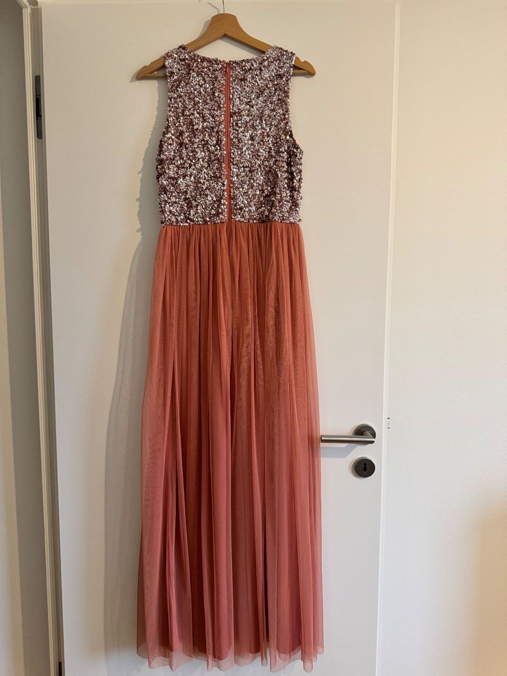 Kleider: Abendkleid / Paillettenkleid Gr. M – Gebraucht aus St. Gallen von nikolasbong 1