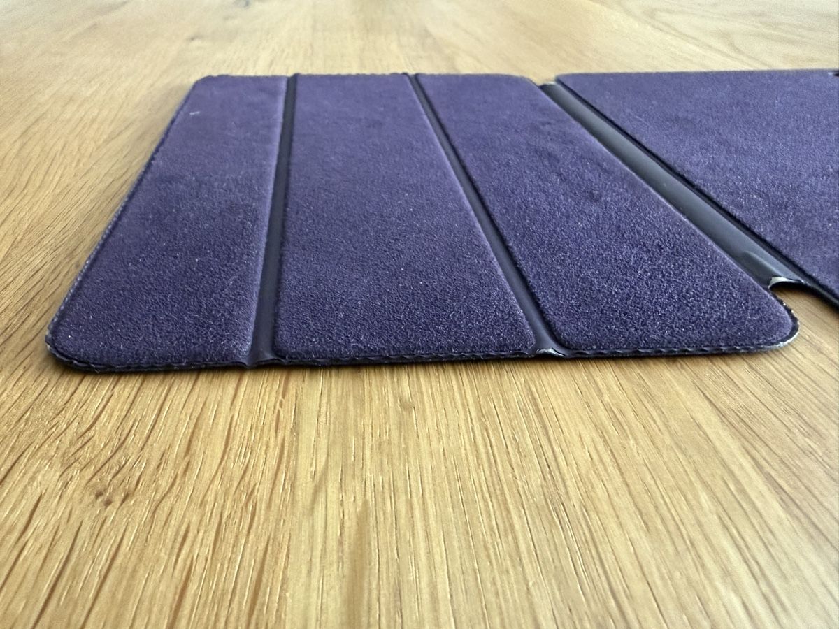 Apple Covers & Borse: iPad Mini Smart Folio - Dark Cherry – Usato da Zürich venduto da schweiz.air 4