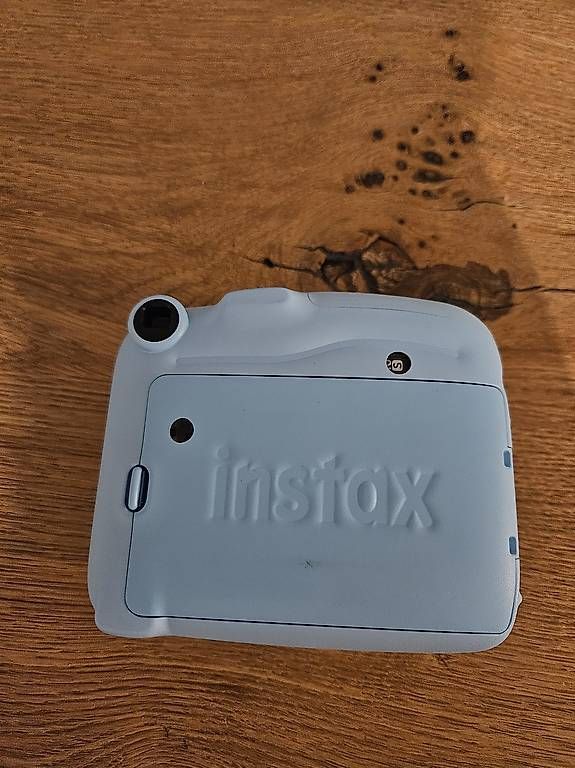 Fotocamera: Instax mini 11 Polaroid Kamera – Usato da Schaffhausen venduto da jel_td5y 1