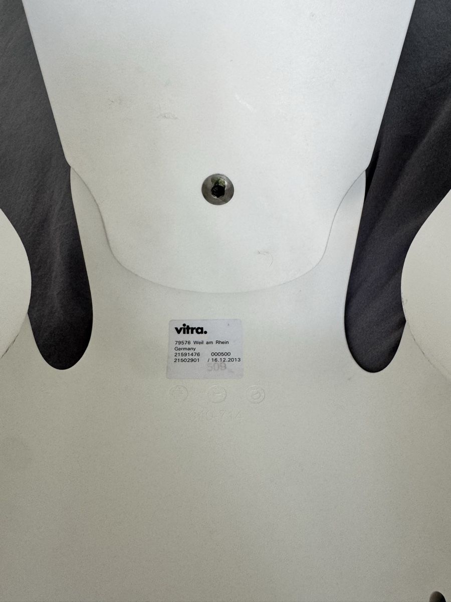 Vitra Figuren: Original Vitra Eames Elephant  – Gebraucht aus Uetikon am See von Ala888 8