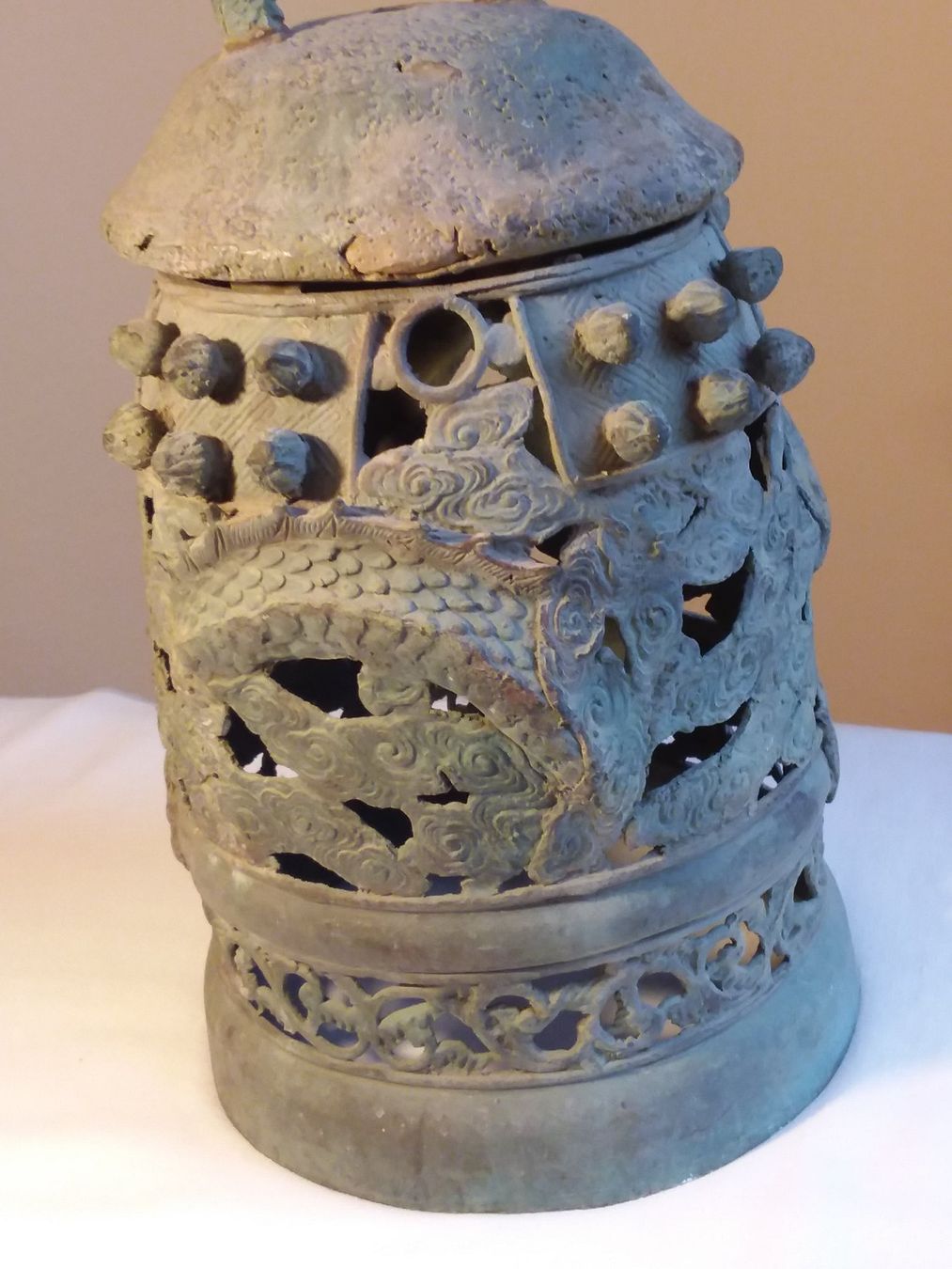Lampade: Antike uralte Metall Tempel Laterne mit Siling China – Usato da Zürich venduto da sanwit 8