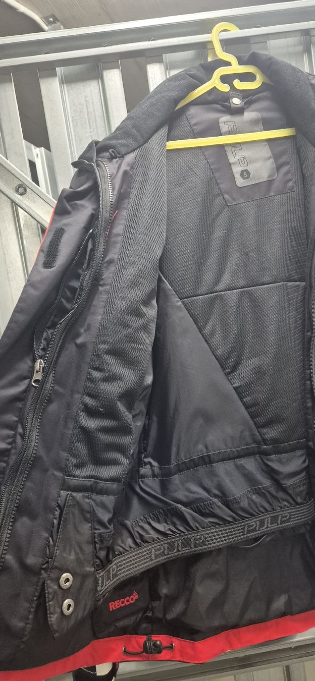 Giacche: PULP Ski Jacket - Women Size S – Usato da Basel venduto da myr_m6b7 3