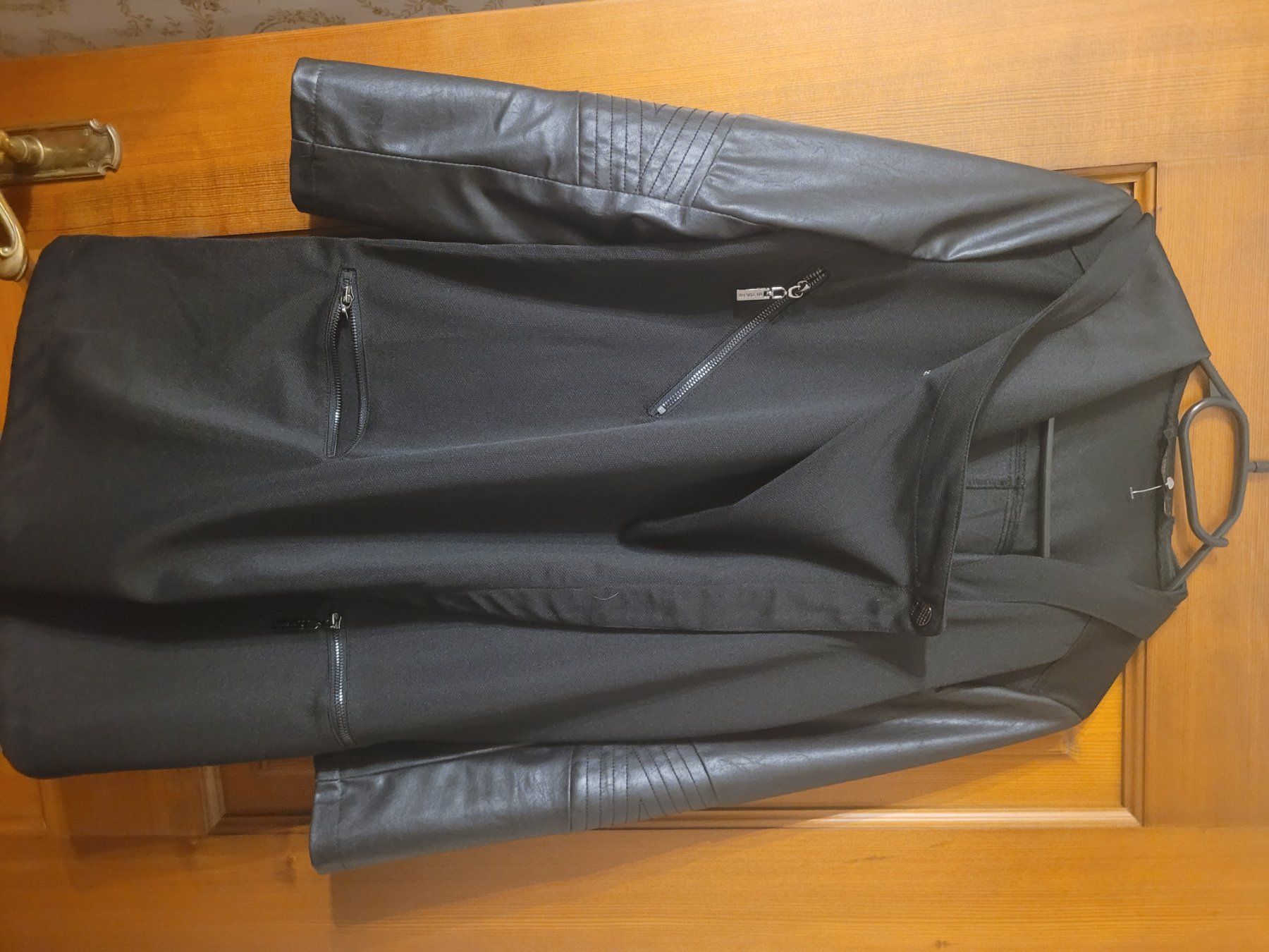 Vestes: Leichte übergangsjacke Gr S , lederimitat ärmel , – D'occasion à Brienz BE par Zwiback20 1