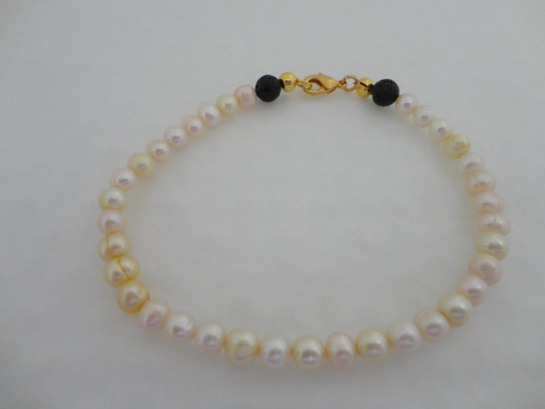 Bracciali & Braccialetti: Aktion/ Armband - Zuchtperlen/Lava – Nuovo (secondo la descrizione) da Biberist venduto da tl-schmuck
