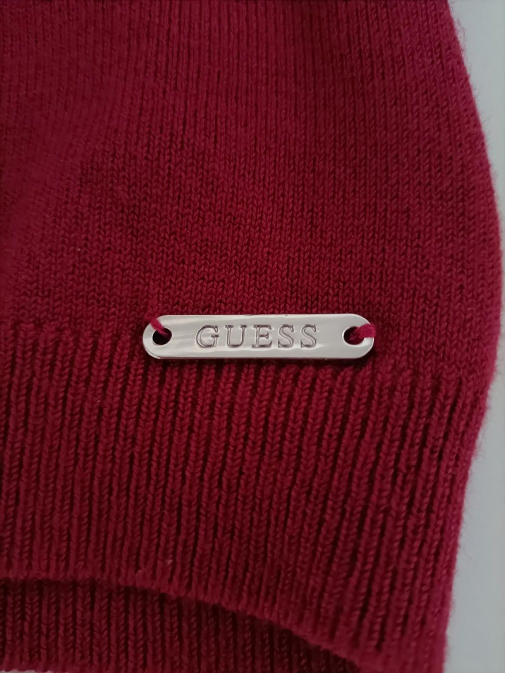 Guess Maglioni & Felpe: Pullover, GUESS – Usato da Obergösgen venduto da js9_h6hp 2