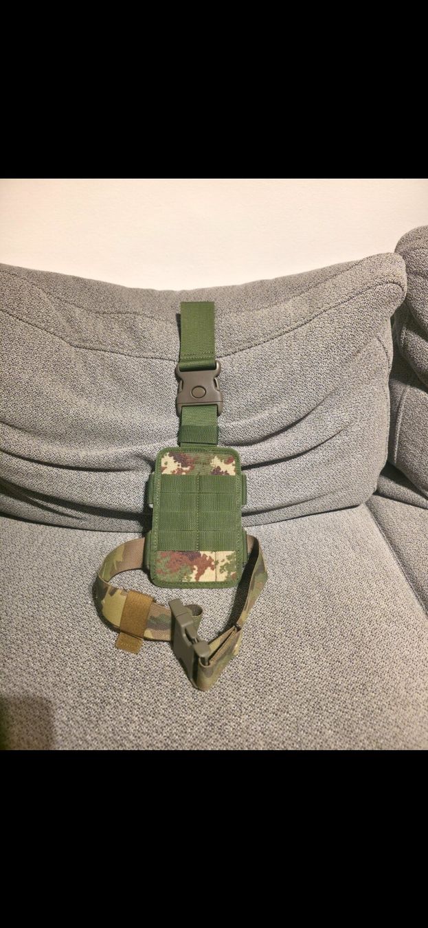 Uniformi: Molle Oberschenkel Halterung – Nuovo (secondo la descrizione) da Steffisburg venduto da Davga