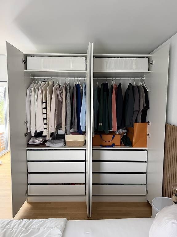 Armadi: IKEA PAX Kleiderschrank VB – Usato da Aesch BL venduto da nib_w2hb