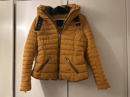 Zara Winter Jacke, Senffarben, Gr. M