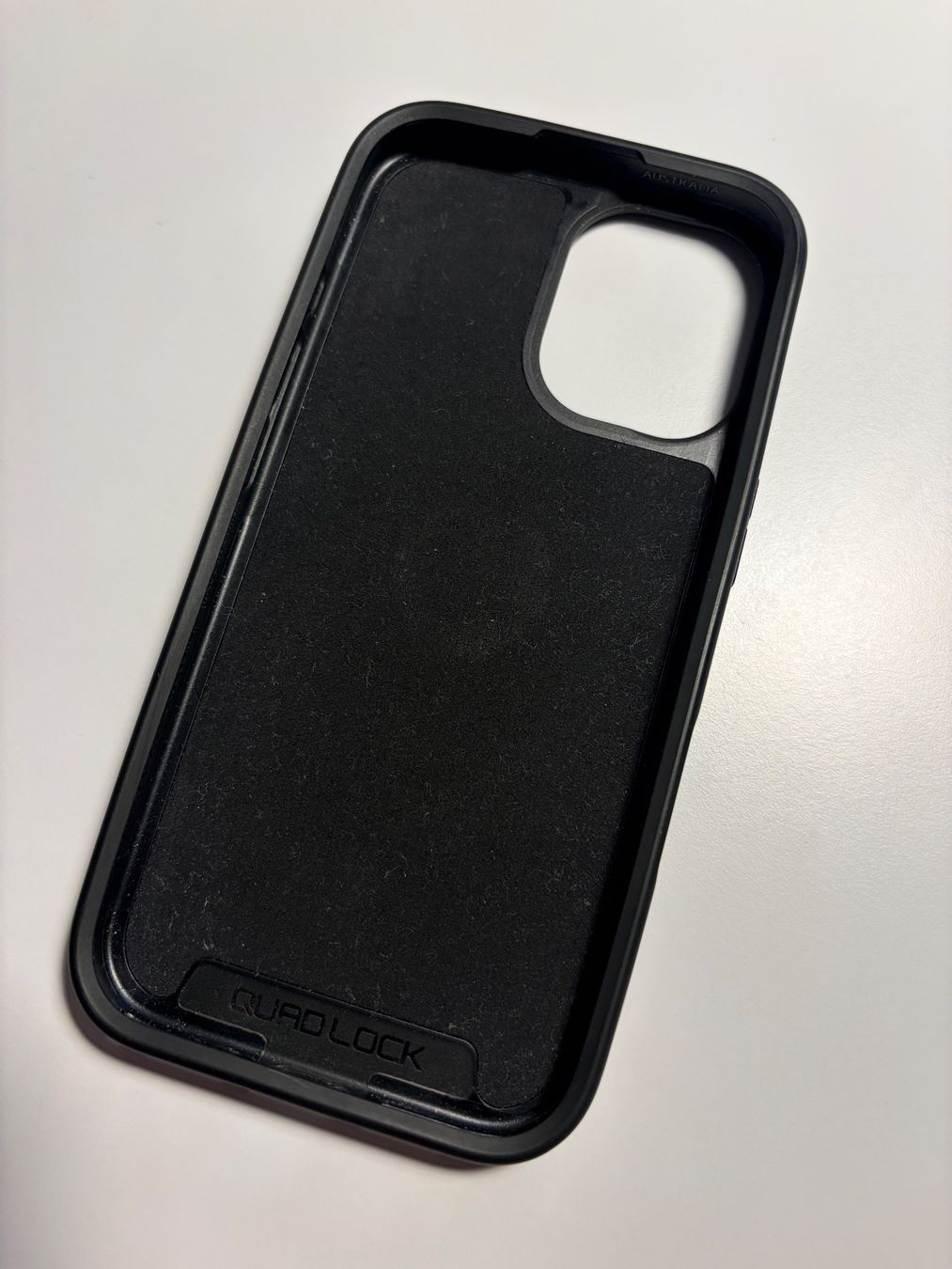 Quad Lock Coques & Protection écran: Quadlock case iPhone 16 – D'occasion à Fehraltorf par sunset_smile 1