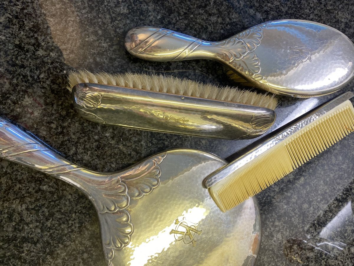 Altro per la cura dei capelli: Vintage Set Haarbürste und Spiegel, silber – Usato da Reinach BL venduto da stutkir