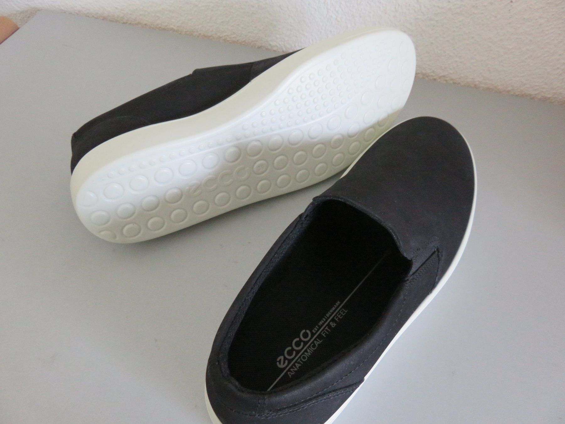 Ecco Scarpe da donna: NEUE Ecco Slip-On Schuhe, Schwarz, Grösse 39 – Nuovo e nell'imballaggio originale da Lachen SZ venduto da portofino01 2