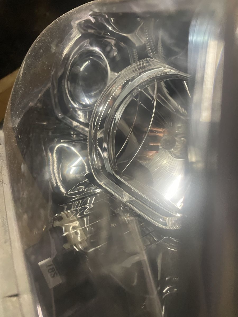 BMW Fari: Original BMW 3er E90 / E91 Scheinwerfer Set (Links & Rechts) – Usato da Recherswil venduto da garagefourtyfour 1