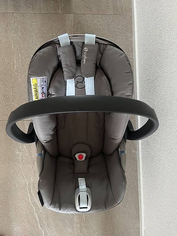Seggiolini per auto: Cybex Babyschale grau (Cloud Z i-size) – Usato da St-Prex venduto da buc_y6n7 3