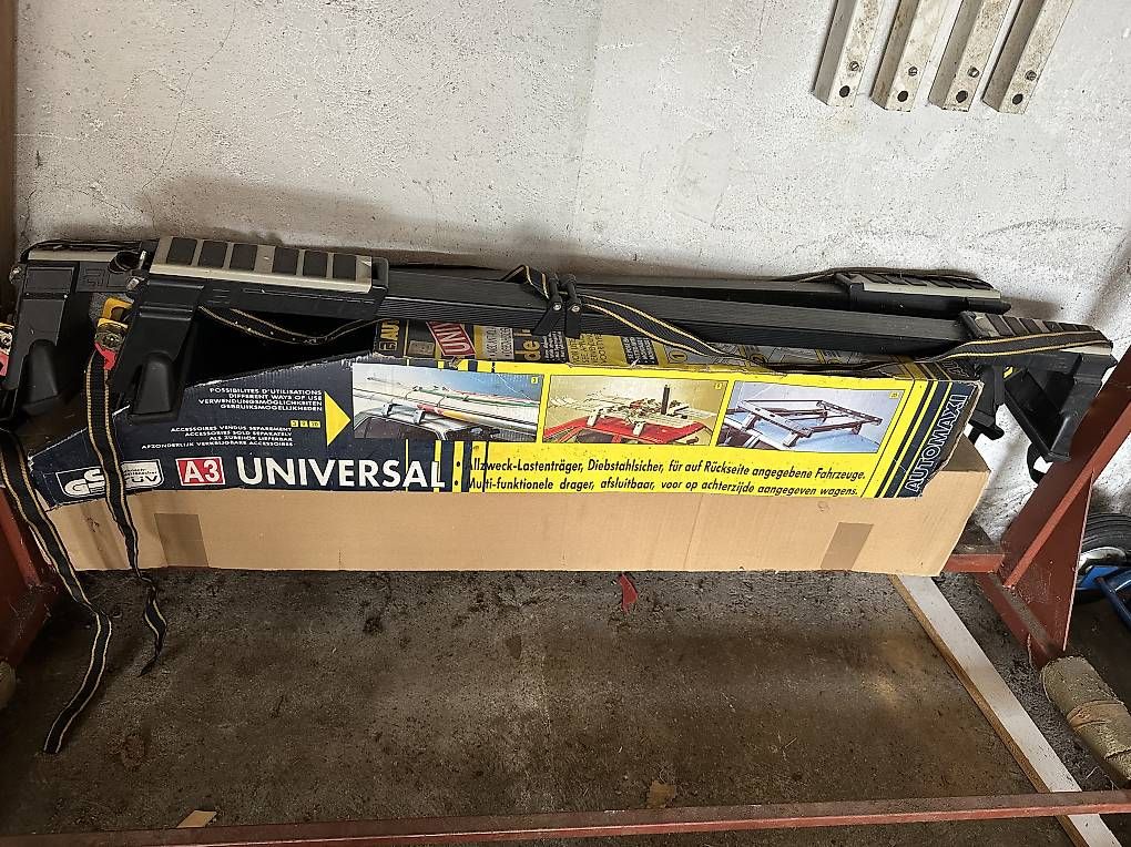 Pièces pour mobylette: Universal Gepäckträger – D'occasion à Münchenstein par Vorsorge