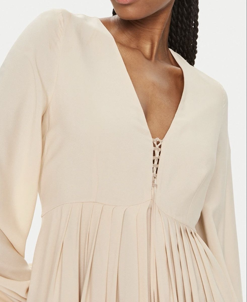 Max Mara Vestiti: beiges Kleid von Max Mara Grösse 38 – Usato da Zürich venduto da aha_v2zt 2