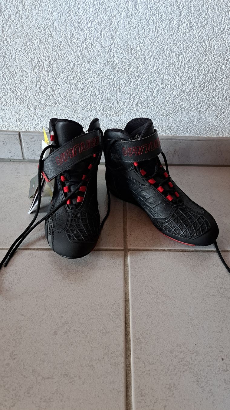 Vanucci Scarpe da uomo: Vanucci Mottorad Stiefel Neu – Nuovo (secondo la descrizione) da Auw venduto da sce_5jd2