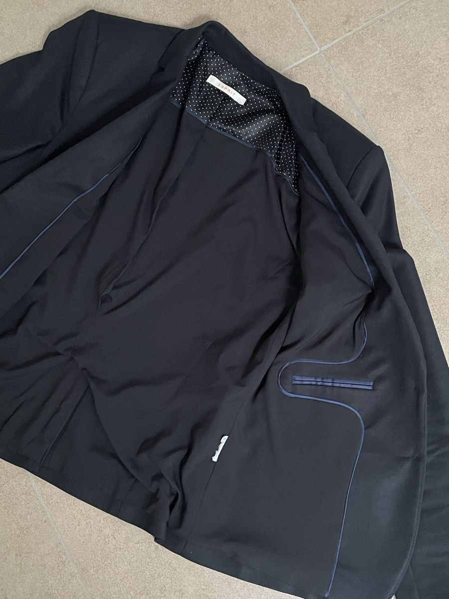 Esprit Giacche: Blazer schwarz Esprit – Usato da Bronschhofen venduto da Sommernacht03 3