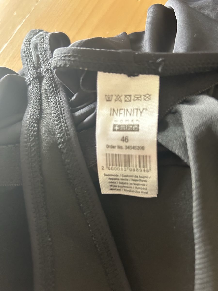 Costumi da bagno & Bikini: Badekleid – Usato da Richterswil venduto da solisoli5 4