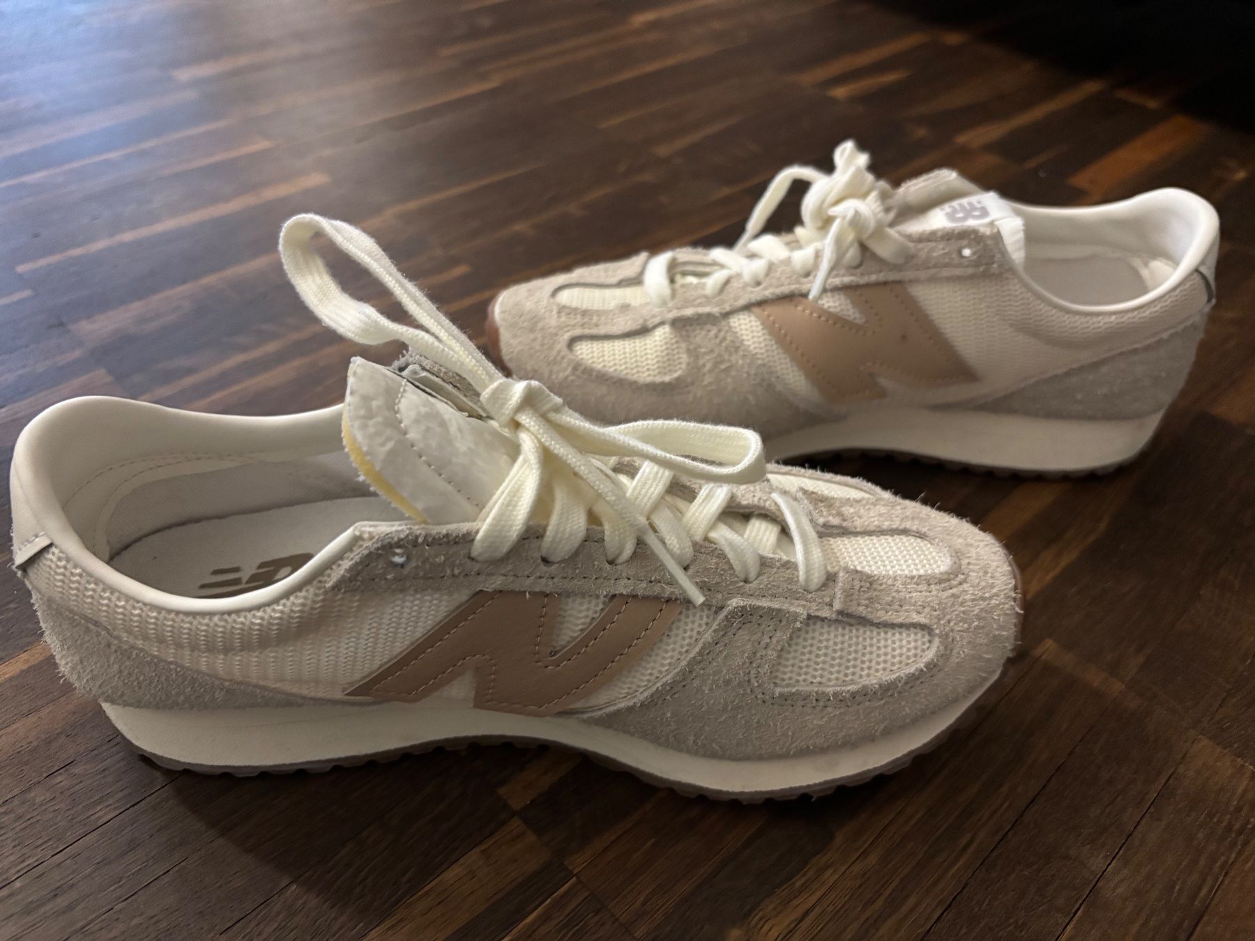New Balance Scarpe da uomo: New Balance Sneaker 471, Grösse 38,5 – Nuovo (secondo la descrizione) da Basel venduto da kat_9wj9 1