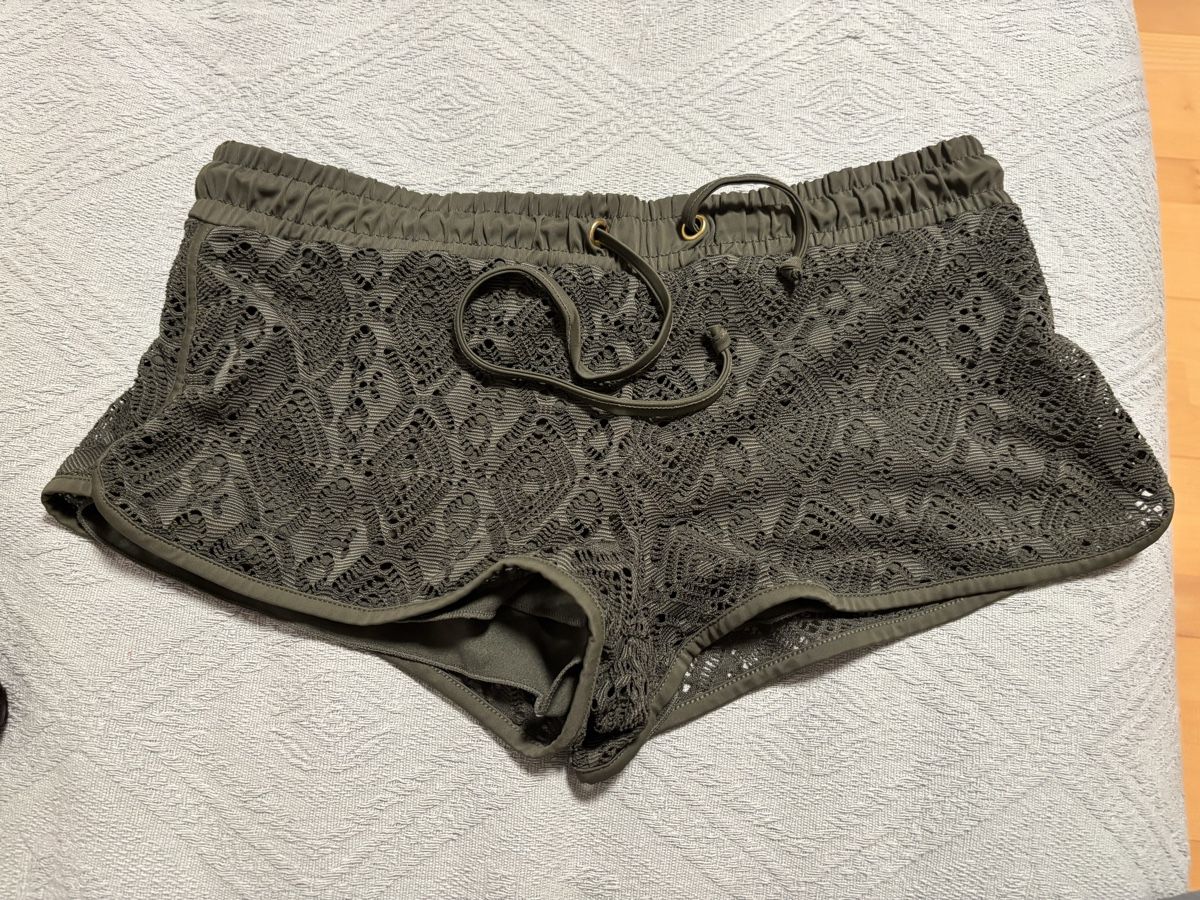 Pantaloni: Kurze Hose grün  – Usato da Kesswil venduto da Branca-01 4