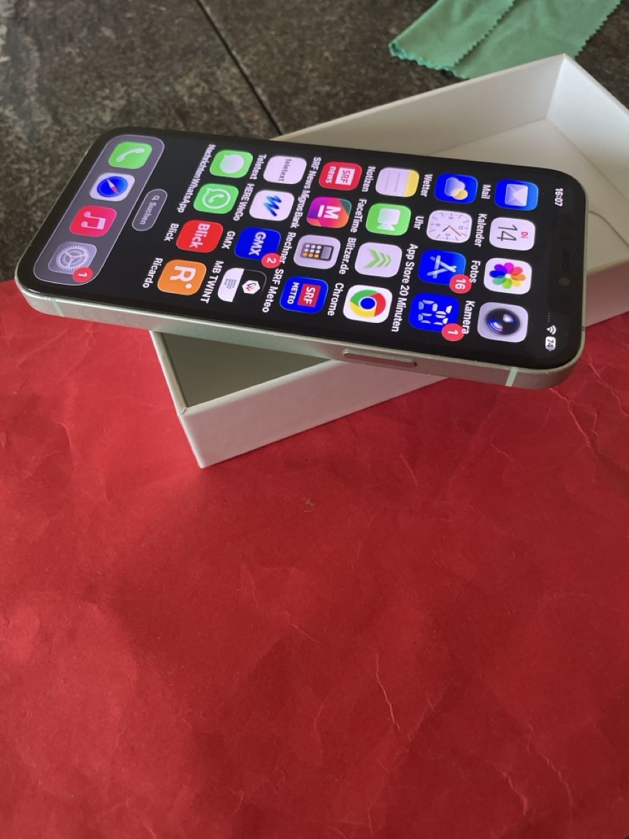 Apple Handys / Smartphones: IPHONE 12 64 GB KEINE ICLOUD SPERRE – Gebraucht aus winterthur von WINTERTHUR53 8