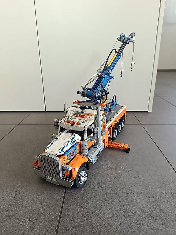 Kit di costruzioni: Lego Technic Schwerlast - Abschleppwagen 42128 – Usato da Utzenstorf venduto da Jassy34xx