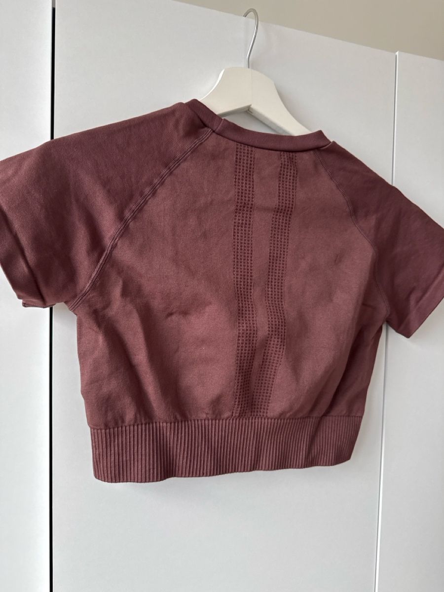 T-Shirts: Sportshirt – Neu (gemäss Beschreibung) aus Kriens von g_b_mk7j 4
