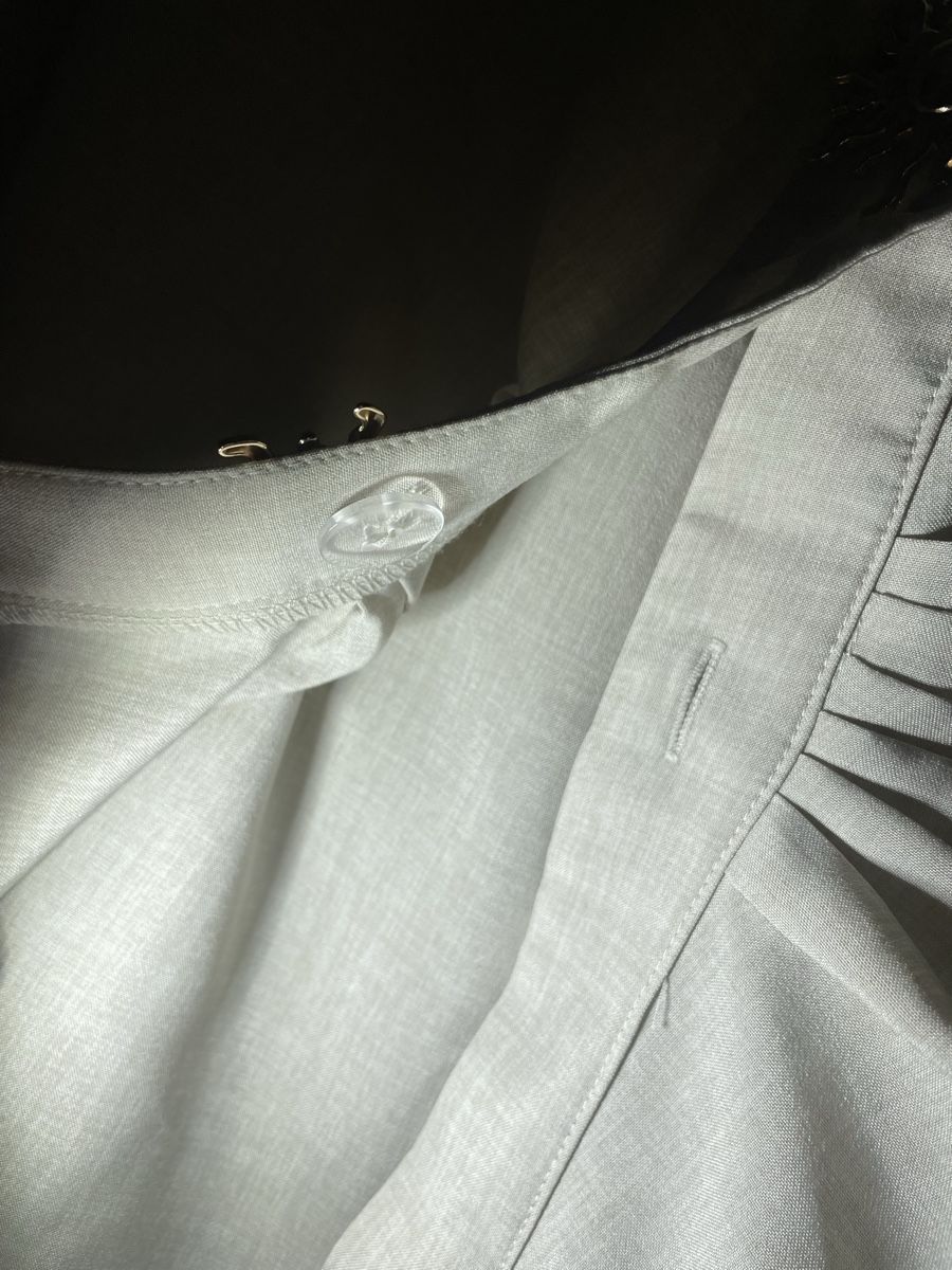Camicette: ALLES RAUS Bluse Goldknöpfe – Nuovo (secondo la descrizione) da Kloten venduto da simones.thriftshop 5