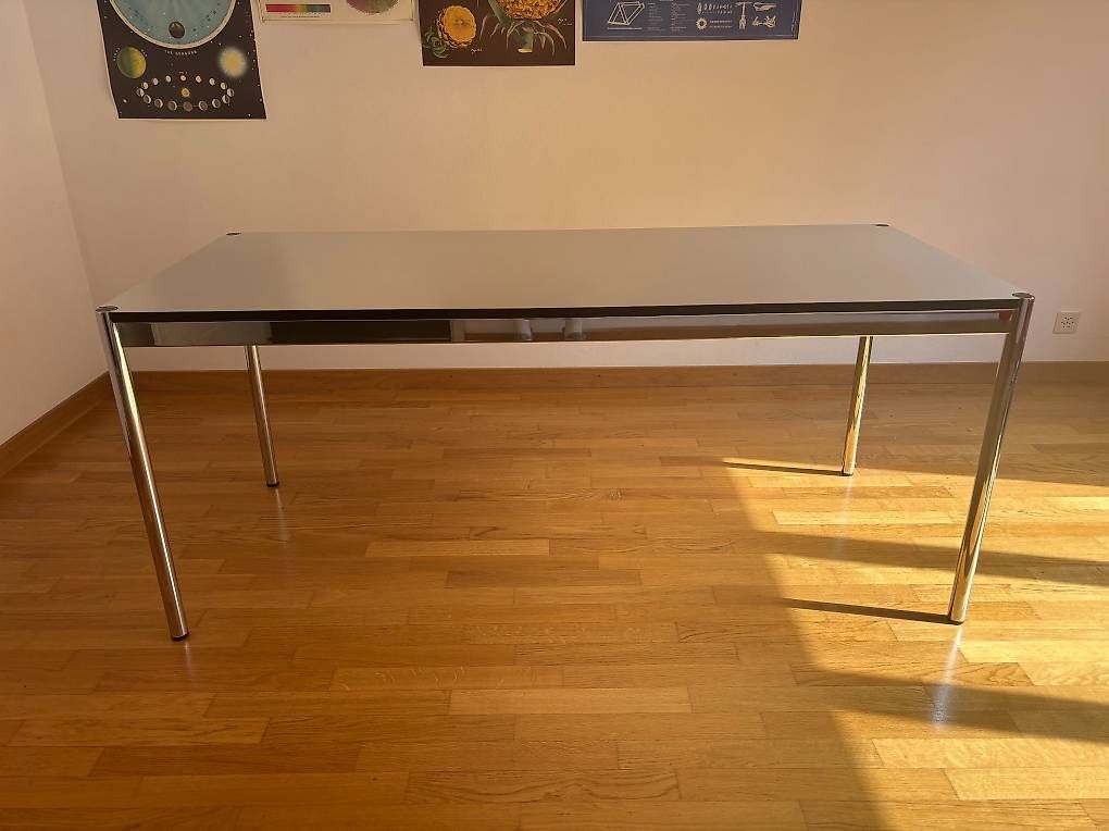 Tavoli: USM Haller Tisch – Usato da Bern venduto da yangyong