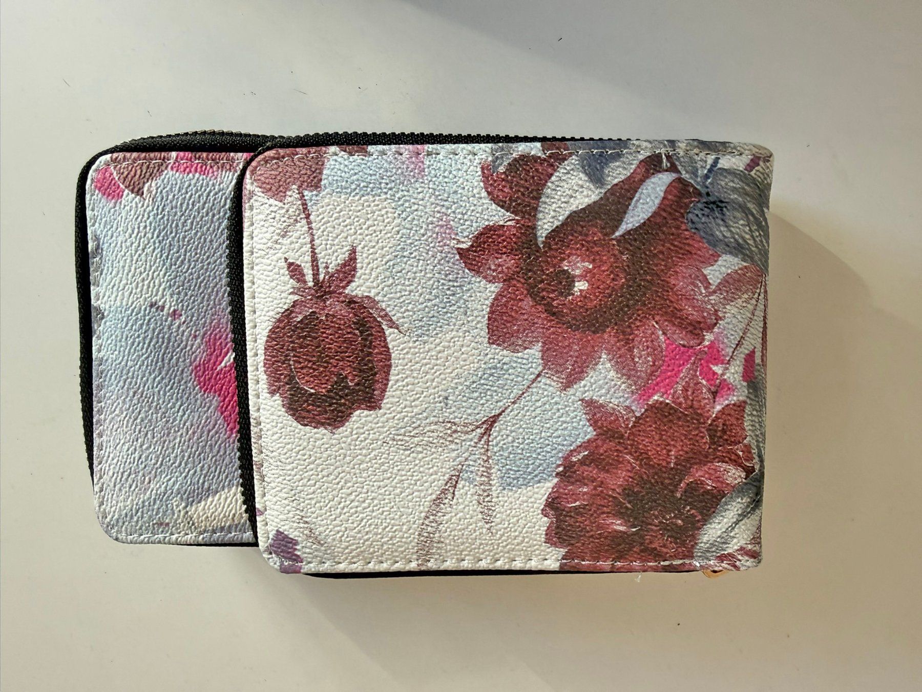 Borse da donna: Handytasche mit Portemonnaie / Farbe Schwarz – Nuovo e nell'imballaggio originale da Eschenbach SG venduto da Sums 1