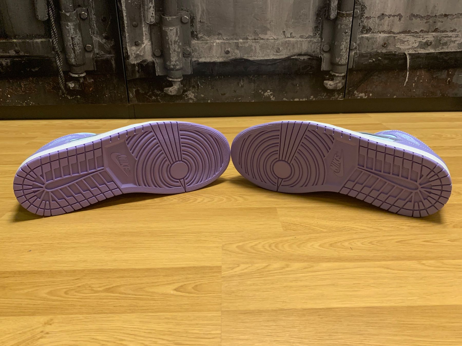 Jordan Scarpe da uomo: Air Jordan 1 – Nuovo (secondo la descrizione) da Wettingen venduto da Airjordan 2
