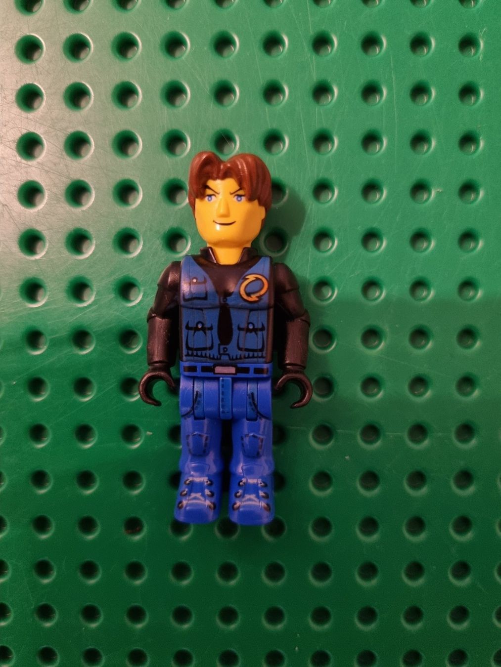 Lego Kit di costruzioni: LEGO Jack Stone js013 Jack Stone - Black Jacket, Blue Legs – Usato da Basadingen venduto da NekoBricks